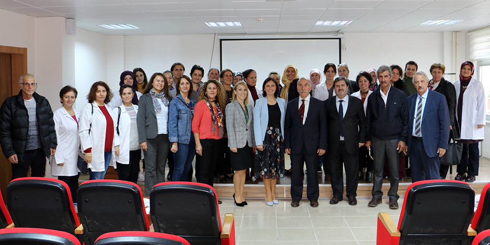 ARHAVİ’DE “KADIN GİRİŞİMCİLİĞİNDE KOOPERATİFLEŞME” KONULU BİR BİLGİLENDİRME TOPLANTISI GERÇEKLEŞTİRİLDİ.