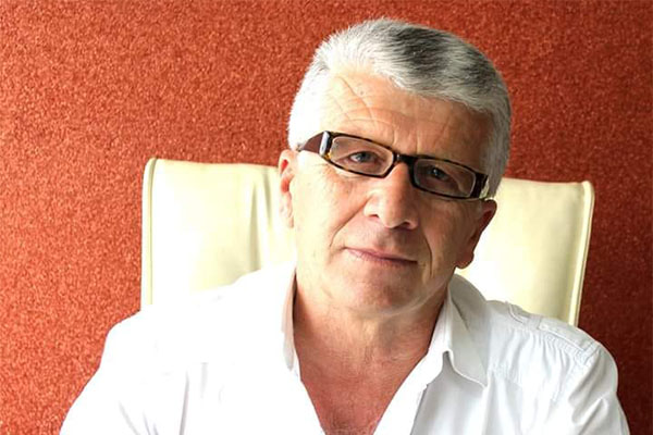 ARHAVİ SİYASETİNDE SEVİLEN BİR YÜZÜ KAYBETTİK..