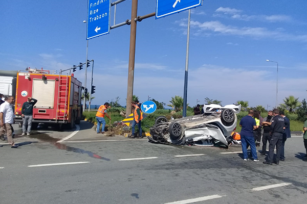 ARHAVİ’DE TRAFİK KAZASI..3 YARALI..