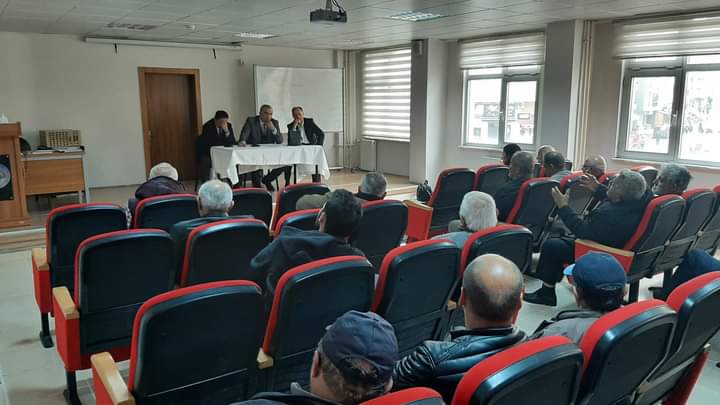 İLÇE MİLLİ EĞİTİM MÜDÜRÜ KÖY MUHTARLARI ILE TOPLANTI YAPTI